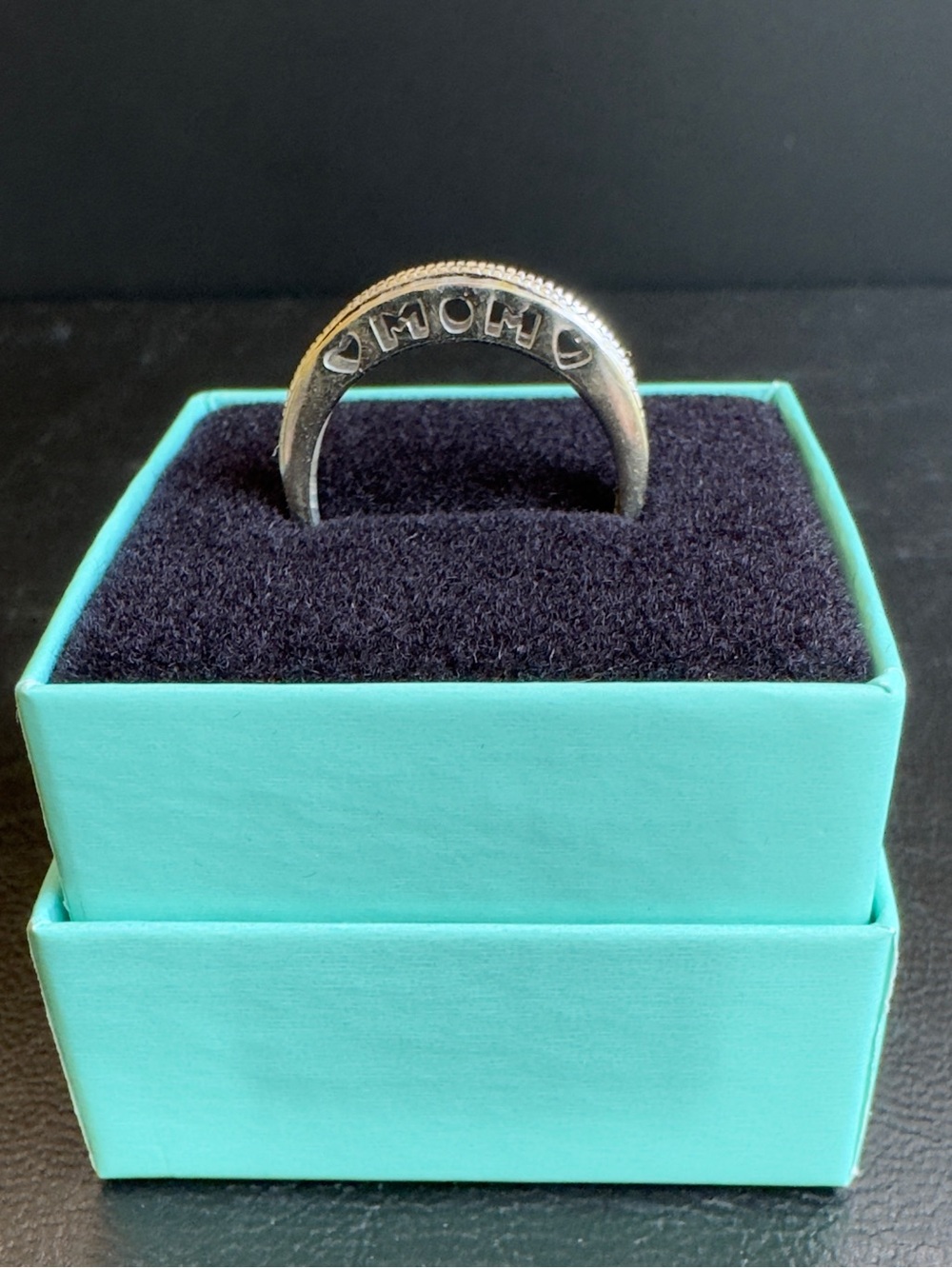 Vintage 10K White Gold 1/5 Carat Diamond Mom Band Ring - Size 8 - Picture 3 of 13